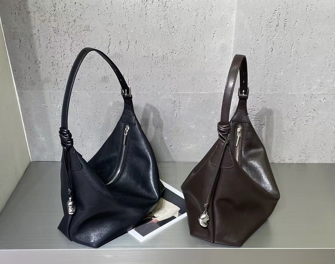 雅馨•玛琦诺牛皮单肩斜挎包韩系慵懒风