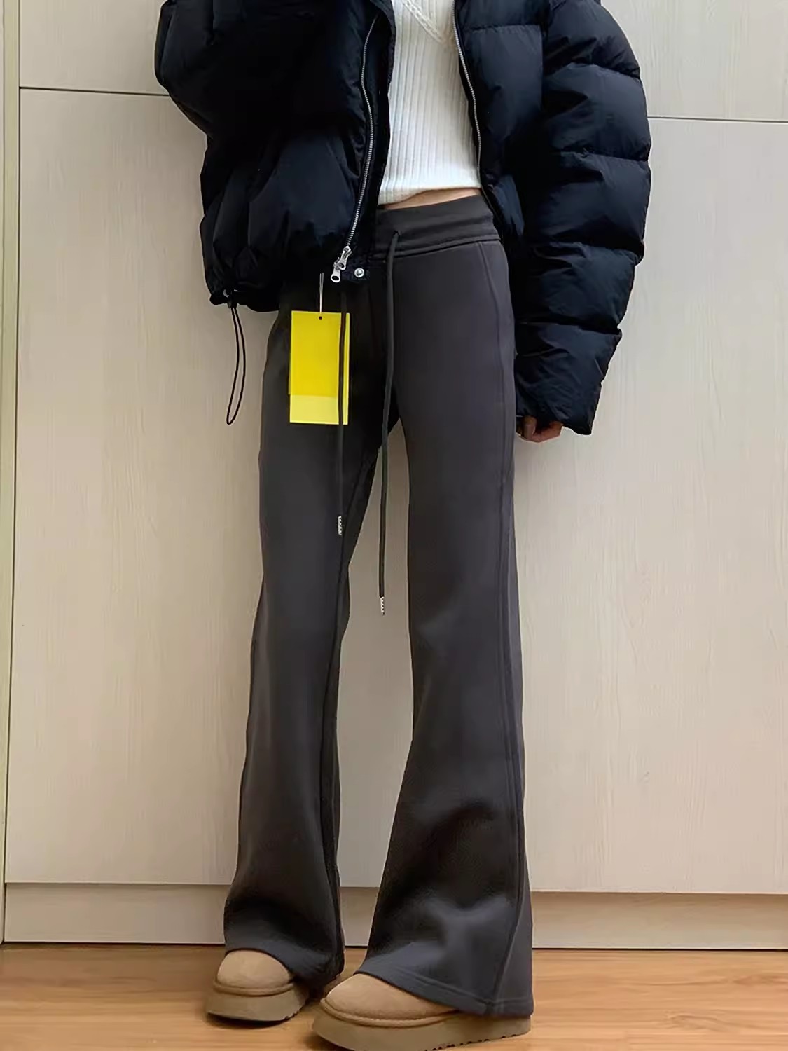 深灰色微喇休闲裤女2024秋季新款胖妹妹mm高腰弹力显瘦运动卫裤潮