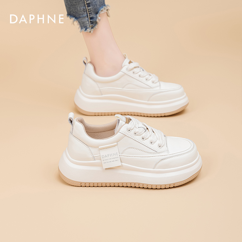 达芙妮百搭系带厚底小白鞋2026新款低帮增高舒适时尚休闲鞋