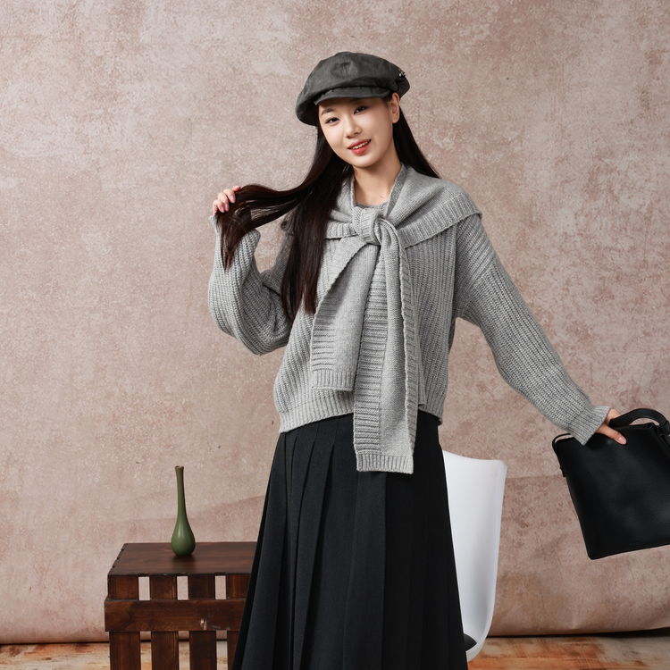 西町村屋连帽两件套围脖羊毛毛衣秋冬新款气质宽松上衣XX9D10008