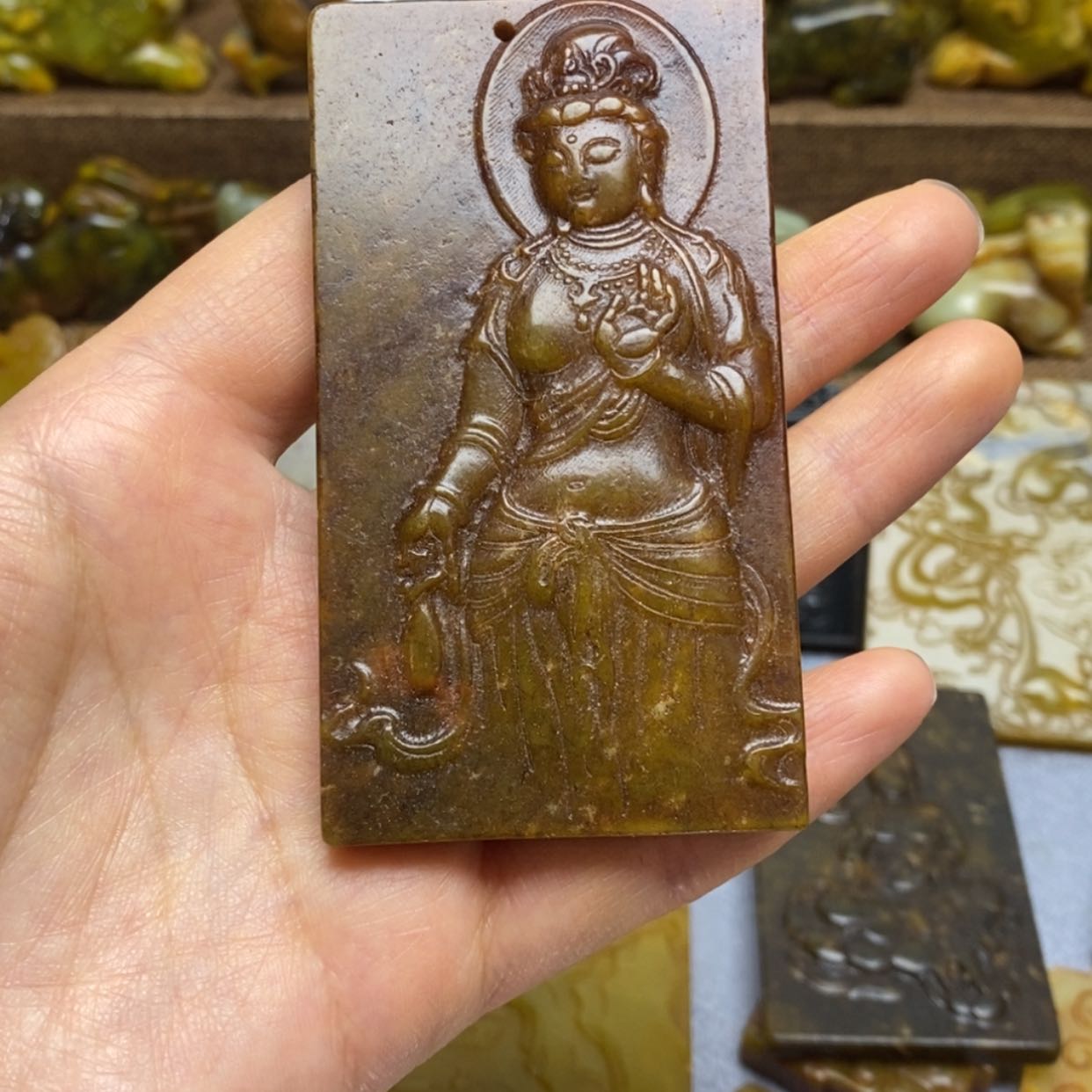 【闪购商品】蛇纹石玉颈饰未镶嵌老*97