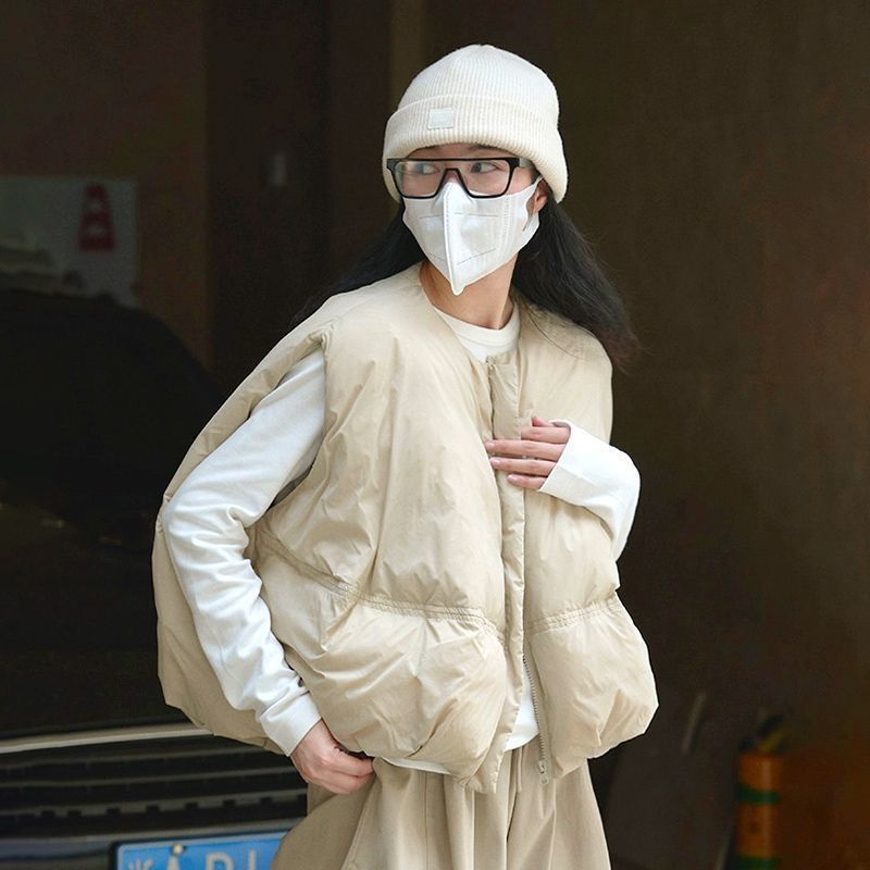 波司豋羽绒服韩系休闲圆领羽绒马甲宽松显瘦蓬松保暖无袖上衣女秋
