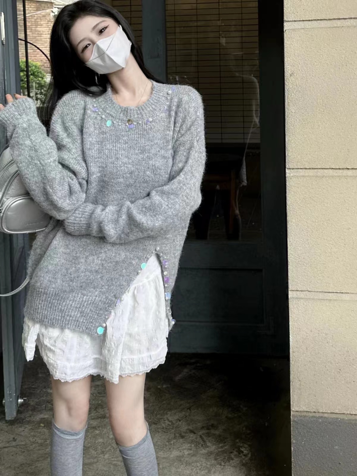洋气减龄珍珠拼接针织毛衣