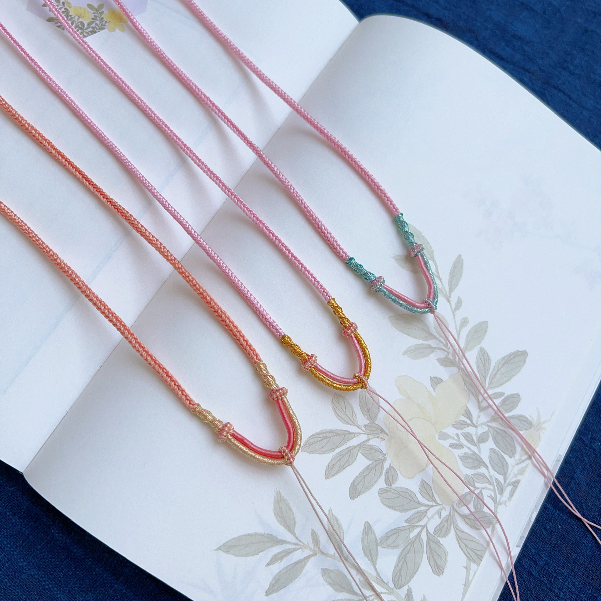 原创新款手工编织女士百搭吊坠挂绳可调节