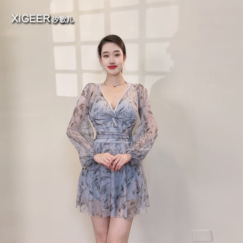 【烟雨霓裳】泳衣女装2025新款爆款长袖防晒遮肉显瘦连体温泉泳衣女