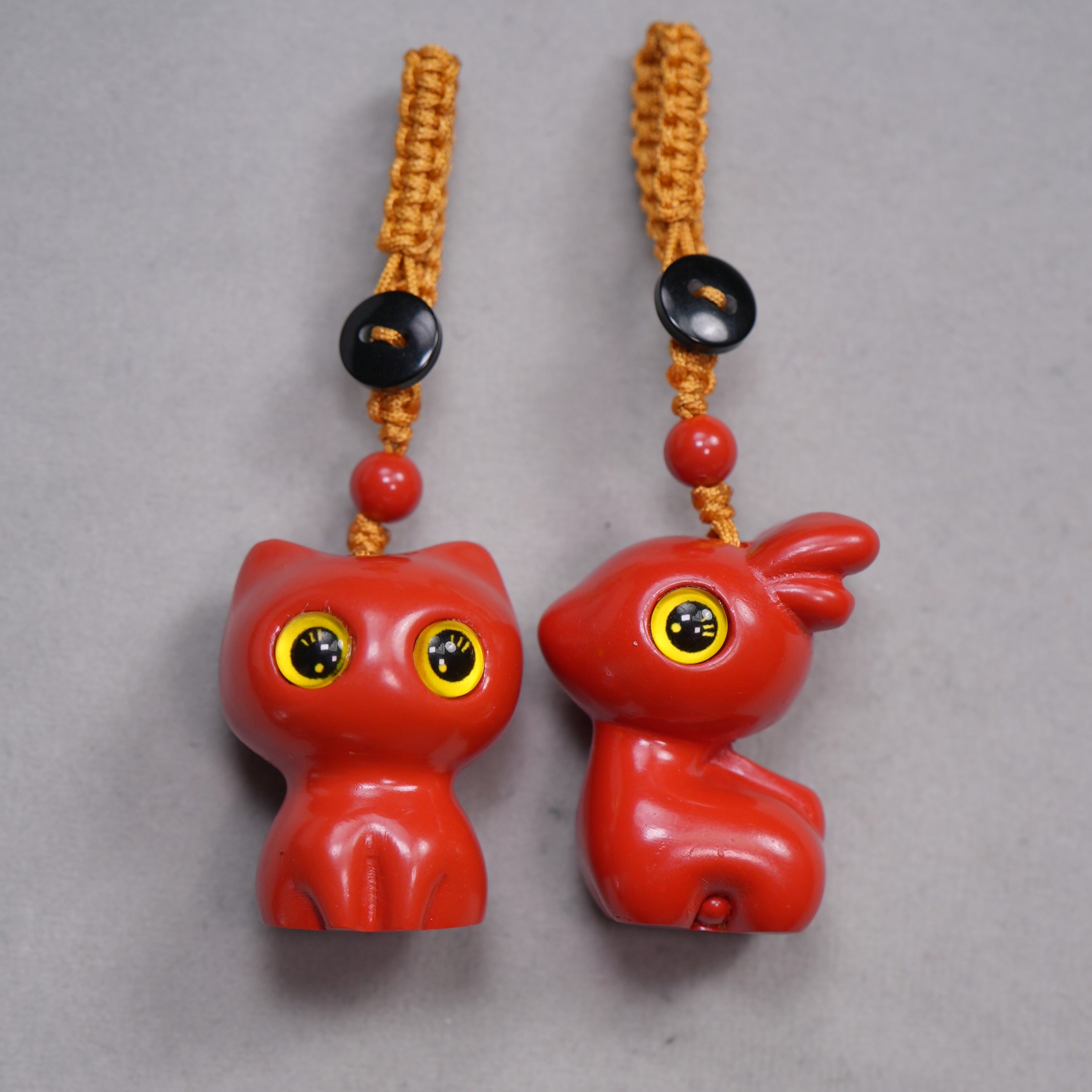 珠诗丹韵 含辰砂工艺品敲可爱挂件高含量保真红砂招财猫、一鹿平安