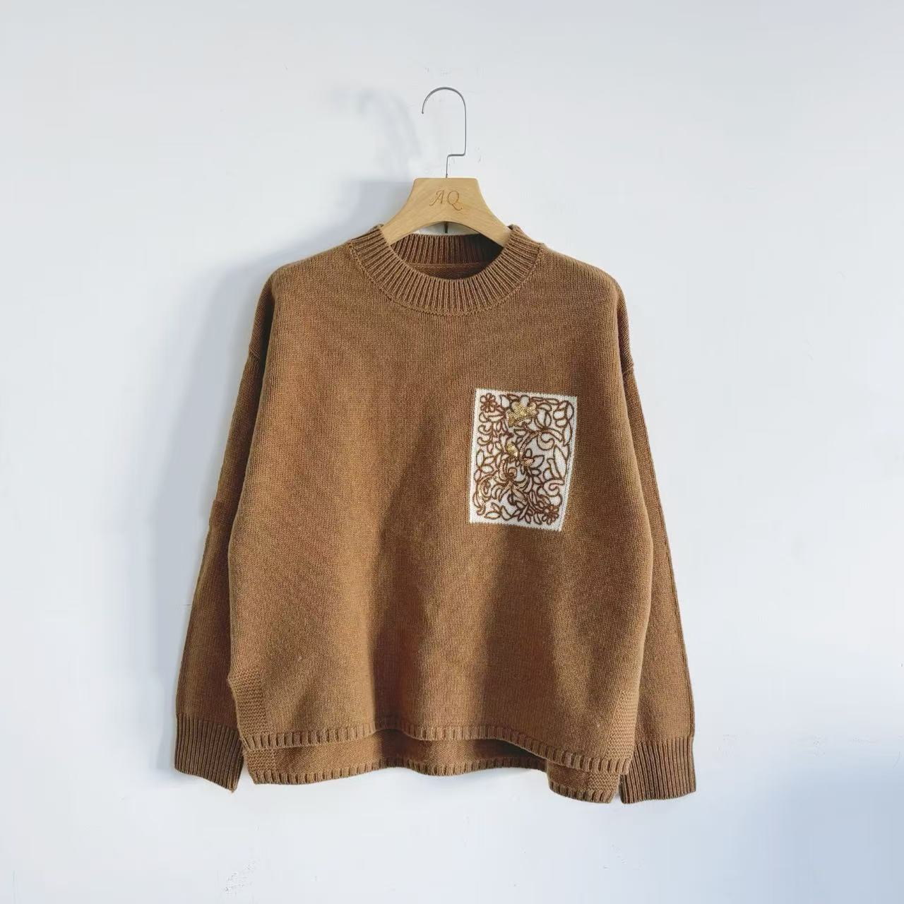 新款时尚百搭简约洋气休闲宽松圆领套头针织衫