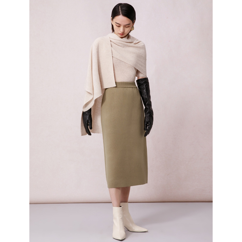 新款高级感经典纯色松紧腰百搭显瘦直筒半身裙