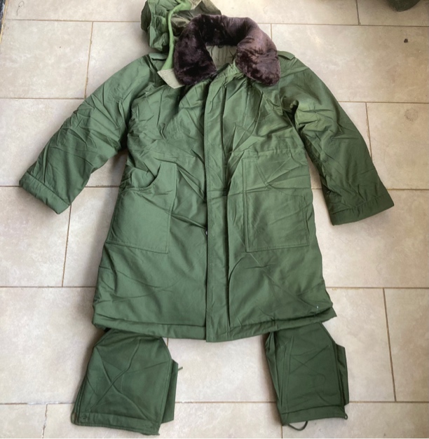 草绿涤卡带护膝中长款棉大衣 保暖大衣棉服  [后期制作]