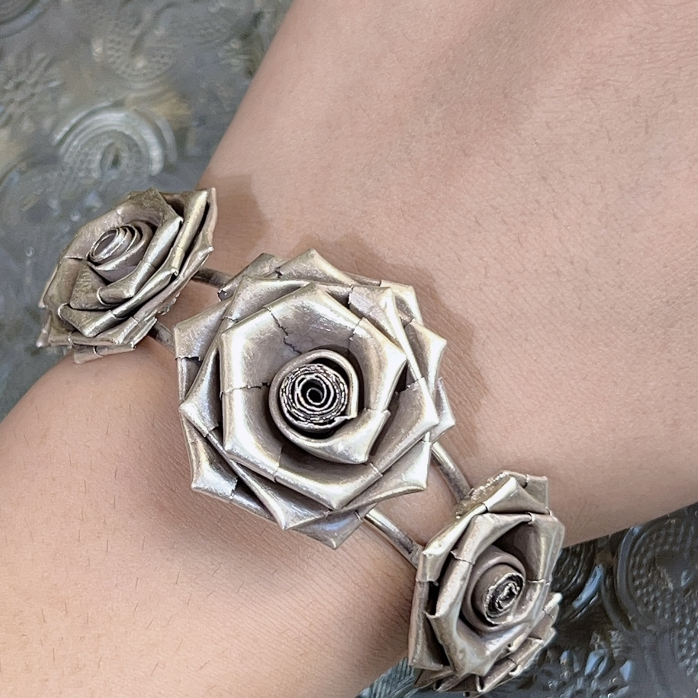 925银银制品 泰国清迈银复古做旧折纸玫瑰手镯