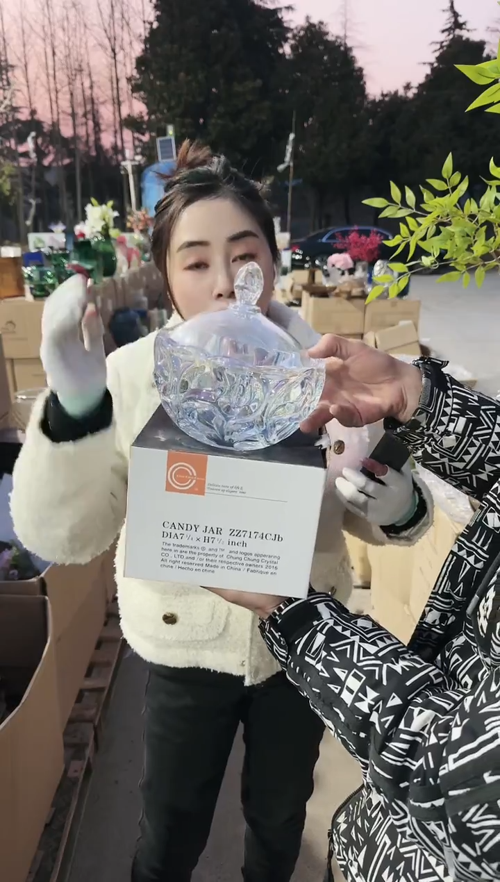 【闪购商品】七彩罐子