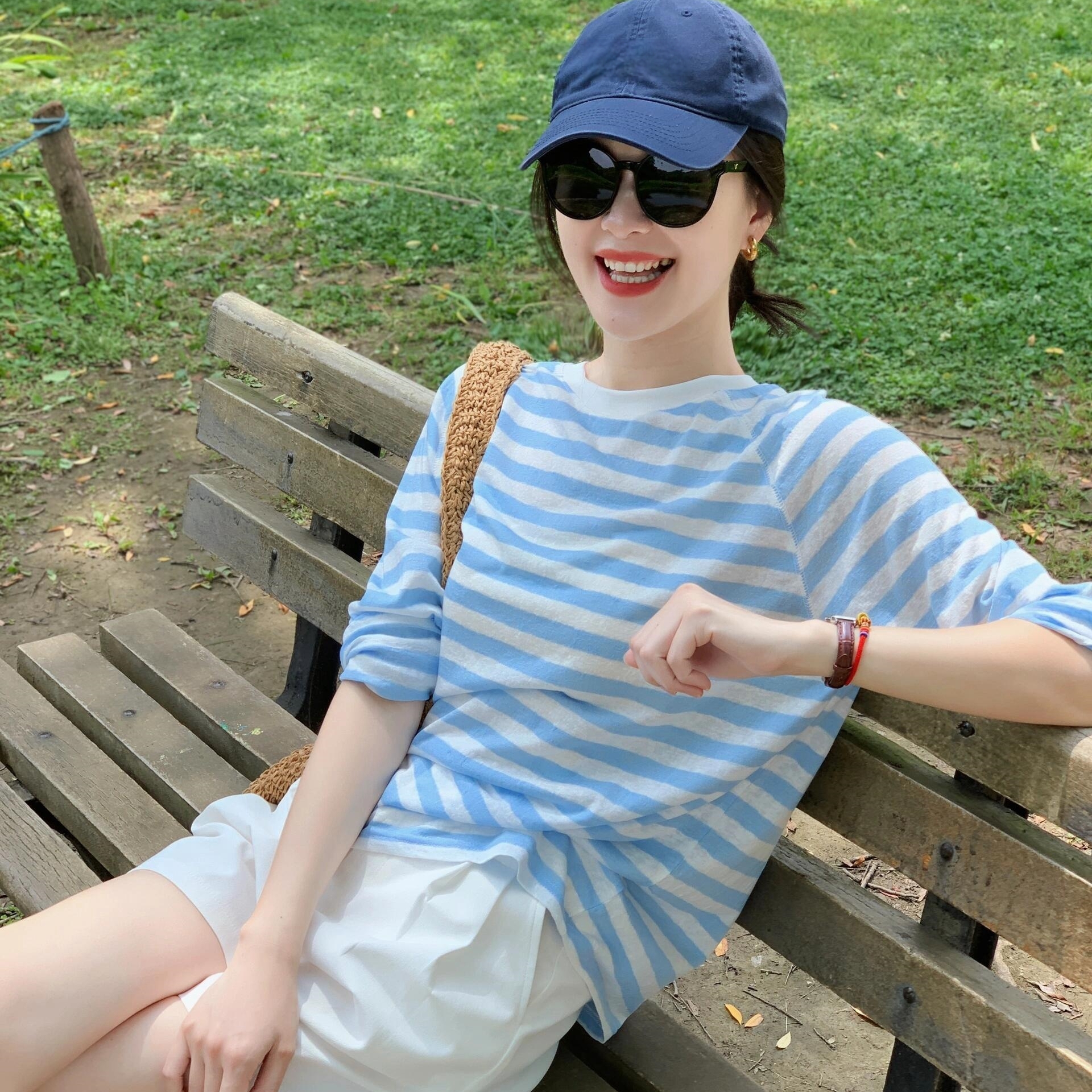 条纹长袖T恤女时髦洋气夏季针织宽松外搭薄款防晒衣罩衫蓝色上衣