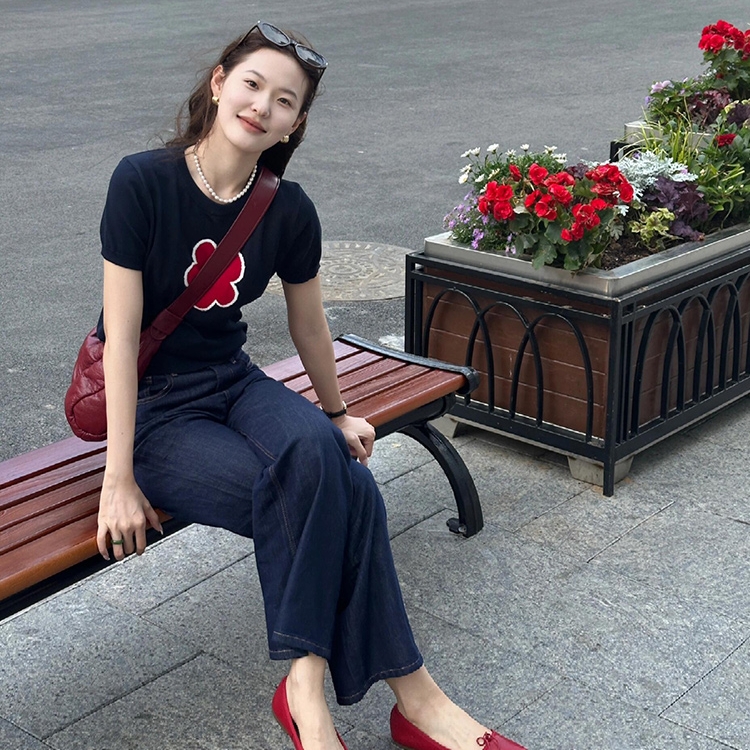 圆领正肩冰丝针织衫女夏季薄款时髦洋气独特别致短袖T恤显瘦上衣