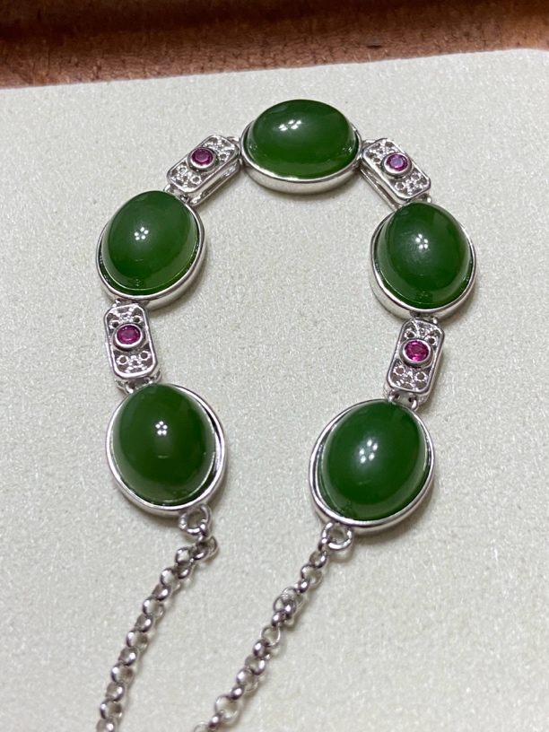 925银镶嵌碧玉蛋面手链