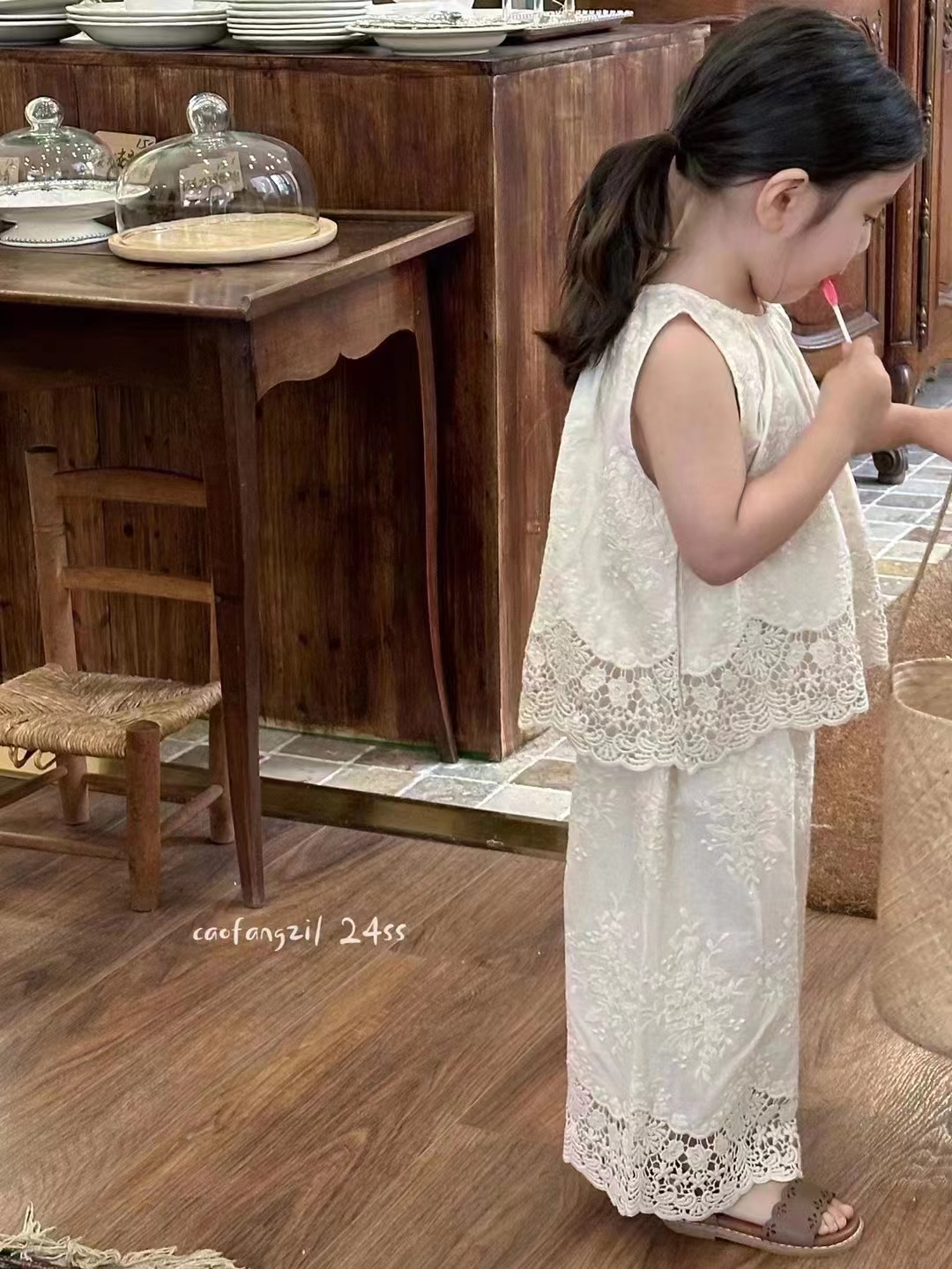 谁穿谁好看的女童提花刺绣韩系上衣裤子套装