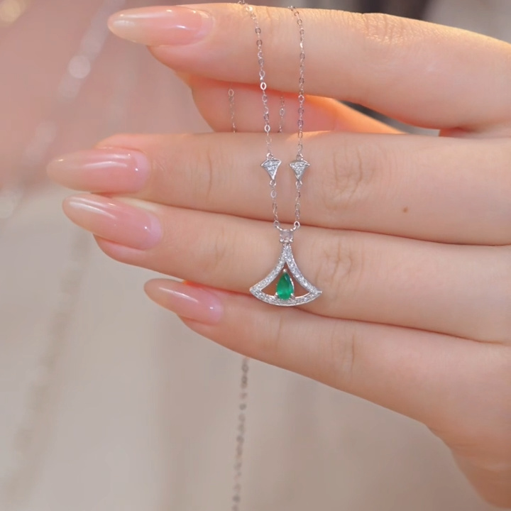 祖母绿项链18K金镶嵌（0.26ct）@@U7491