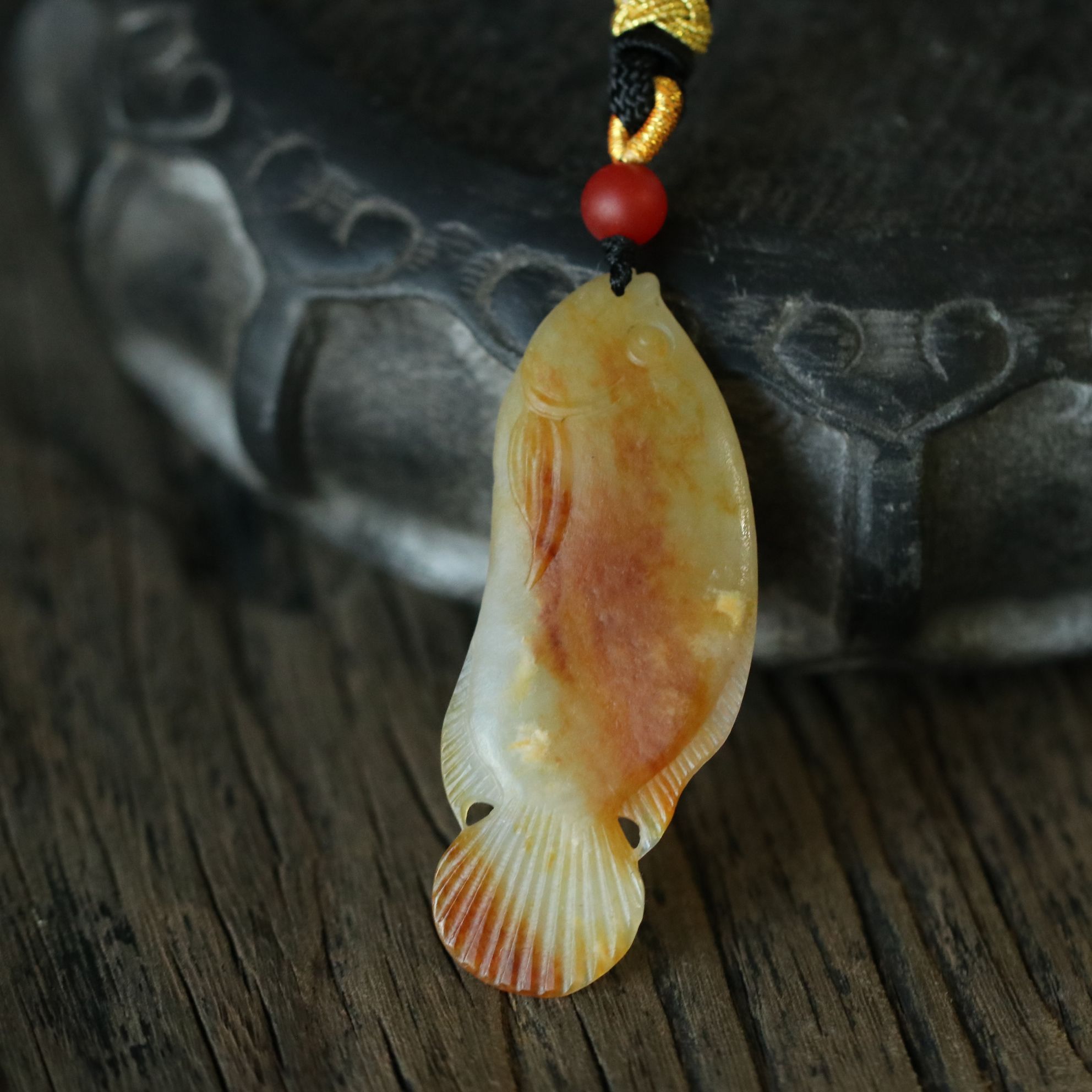 庭硕 和田玉红pi年年有鱼吊坠58*21厚6mm11.58克