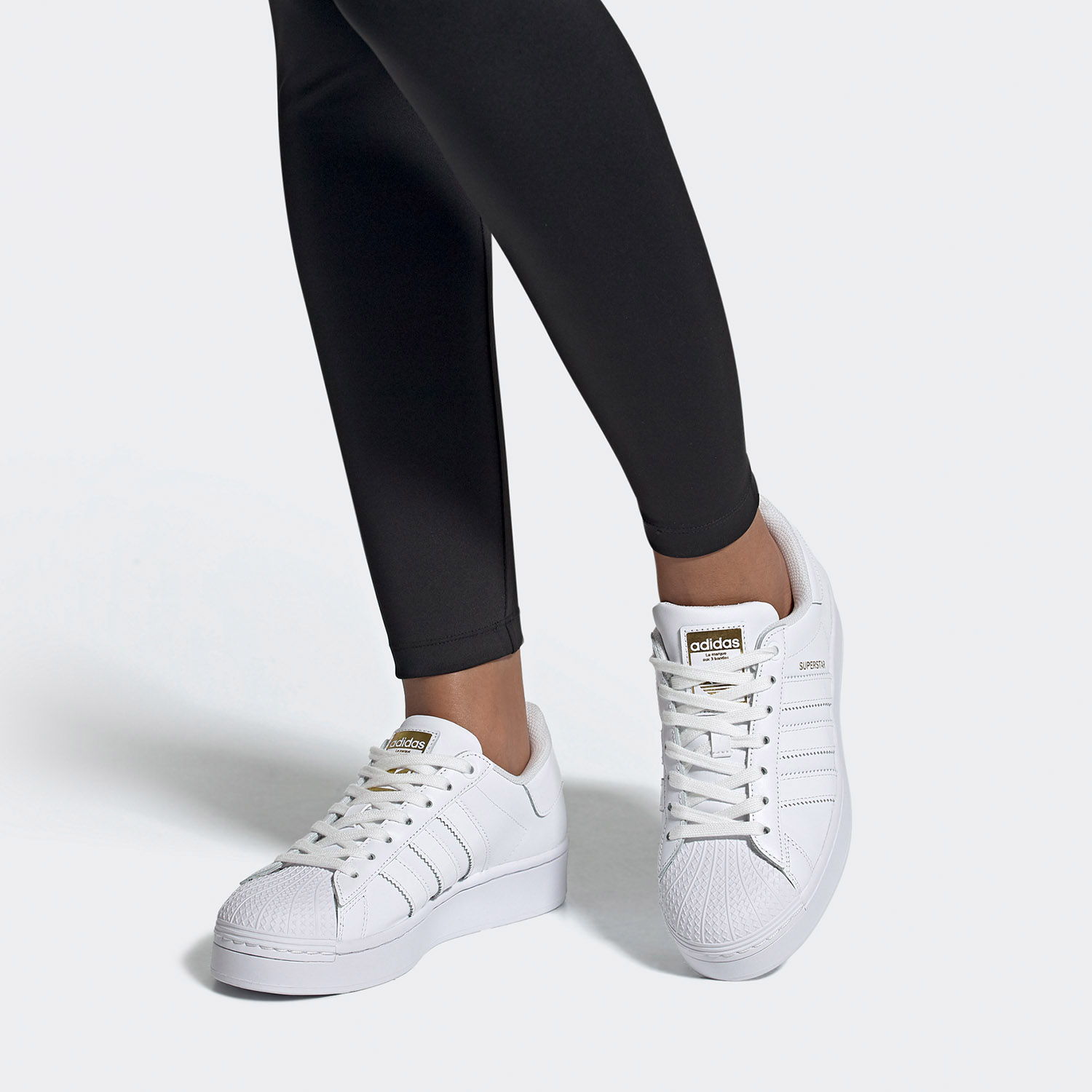 Adidas阿迪达斯正品2024新款三叶草贝壳头女子休闲板鞋 FV3334