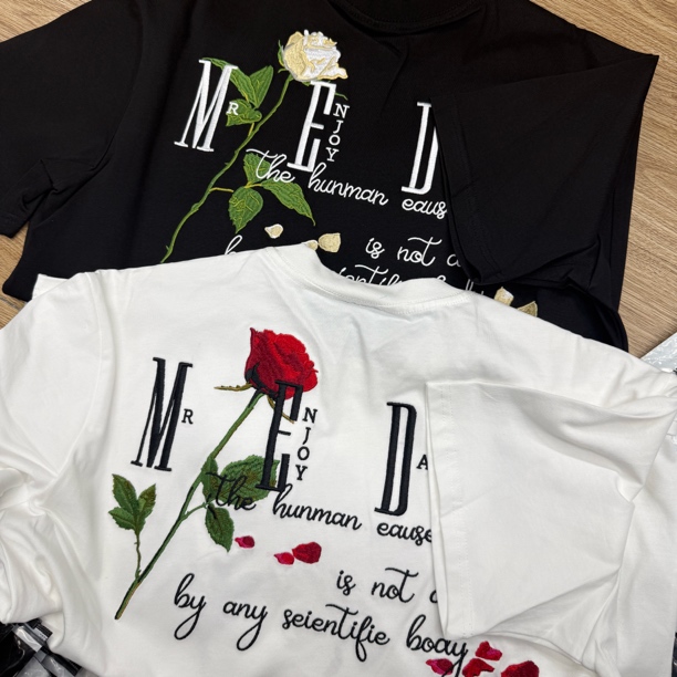 M家玫瑰刺绣短袖