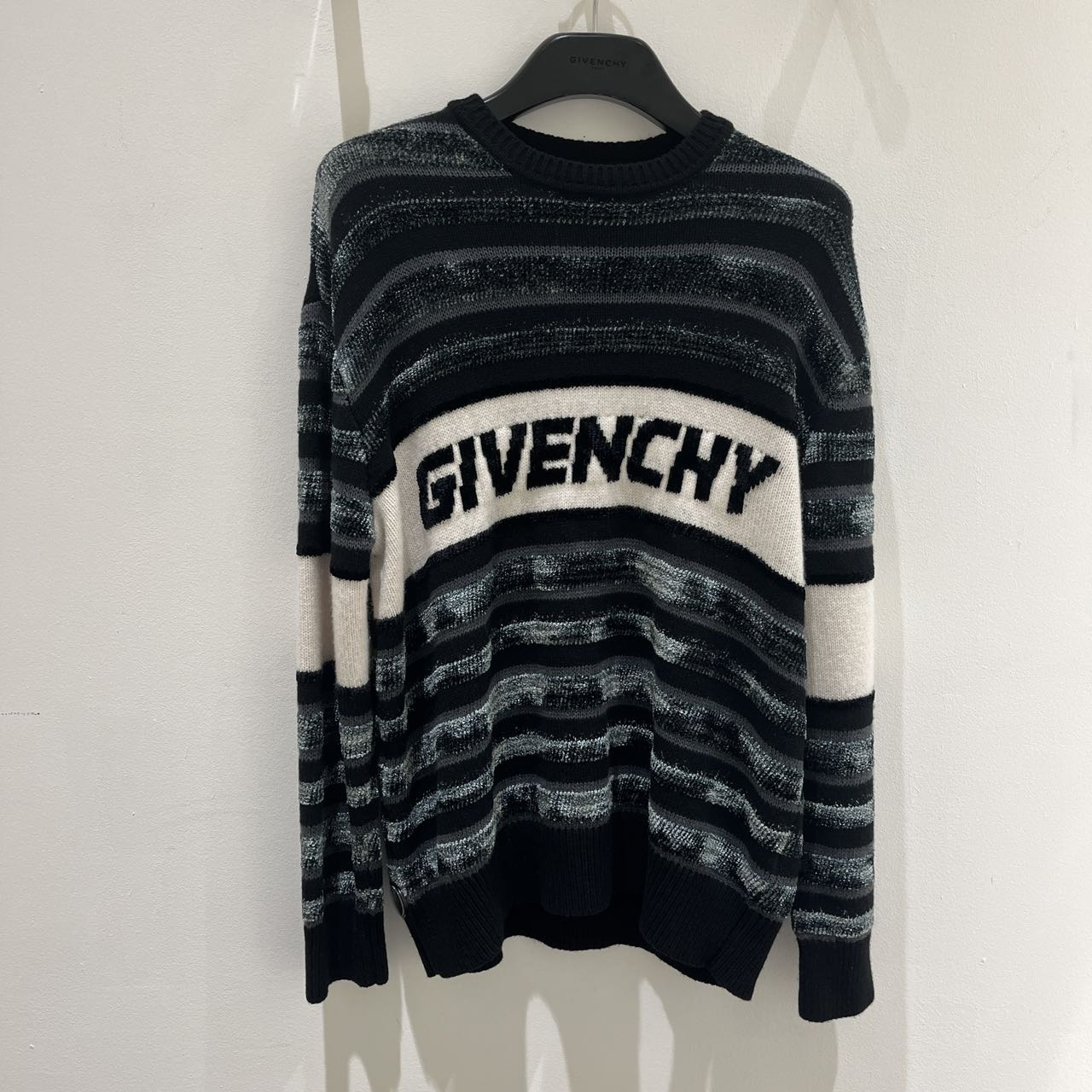 全新未使用 Givenchy/纪梵希 男士毛衣
