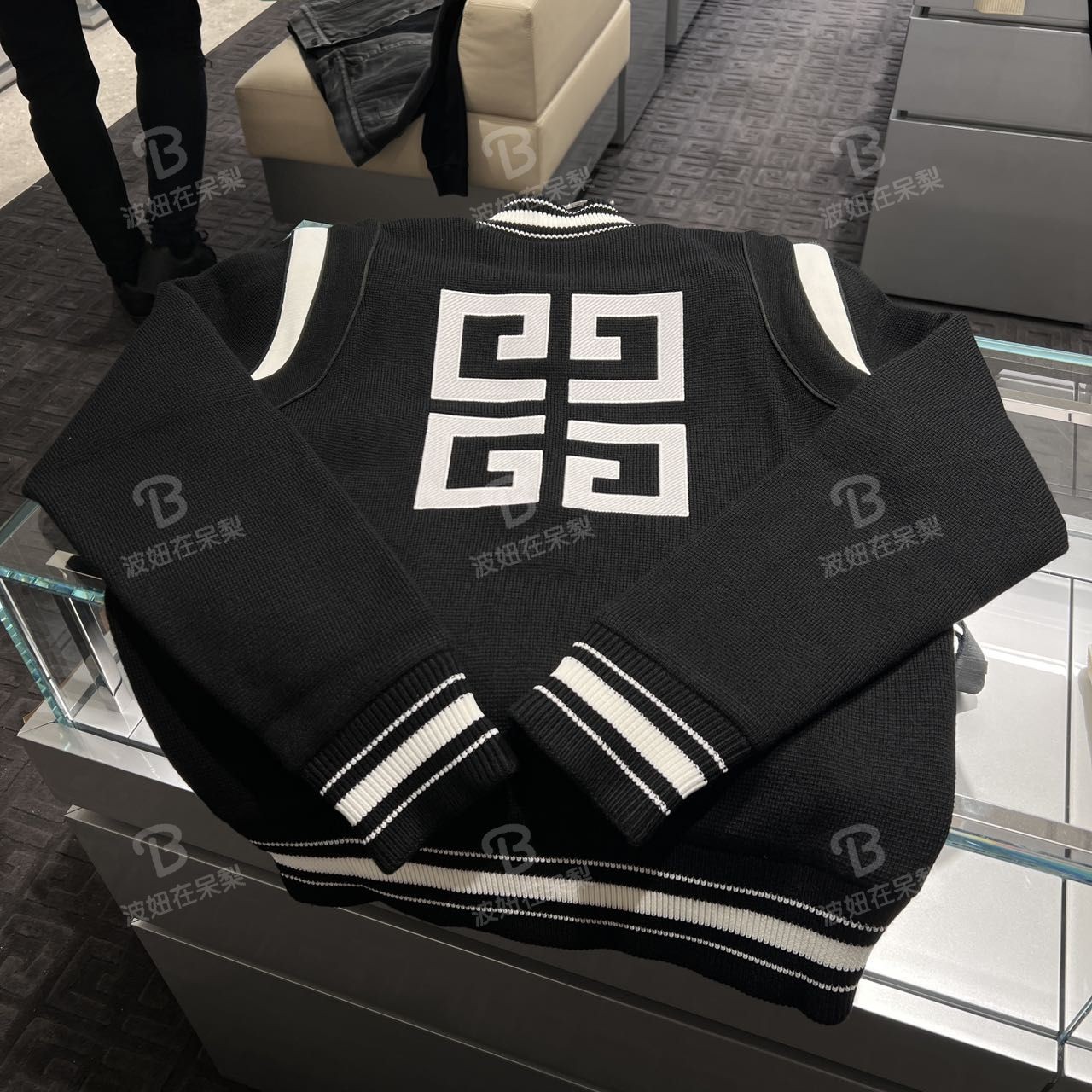 全新未使用 Givenchy/纪梵希 女士外套