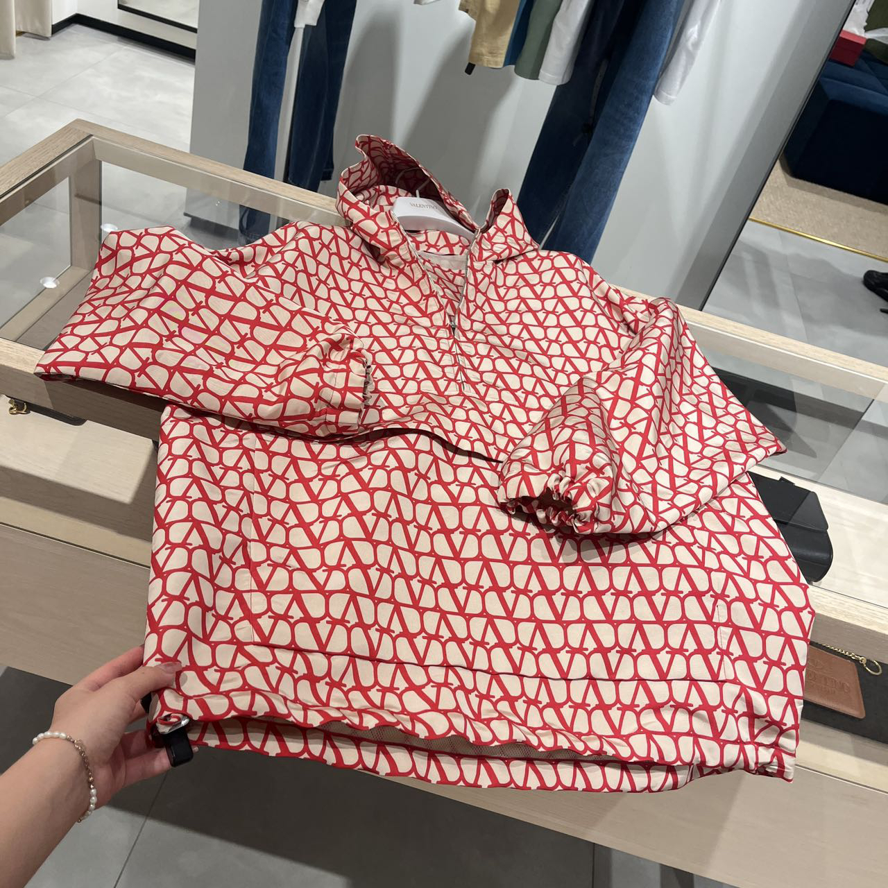 全新未使用 Valentino/华伦天奴 爆款男士外套