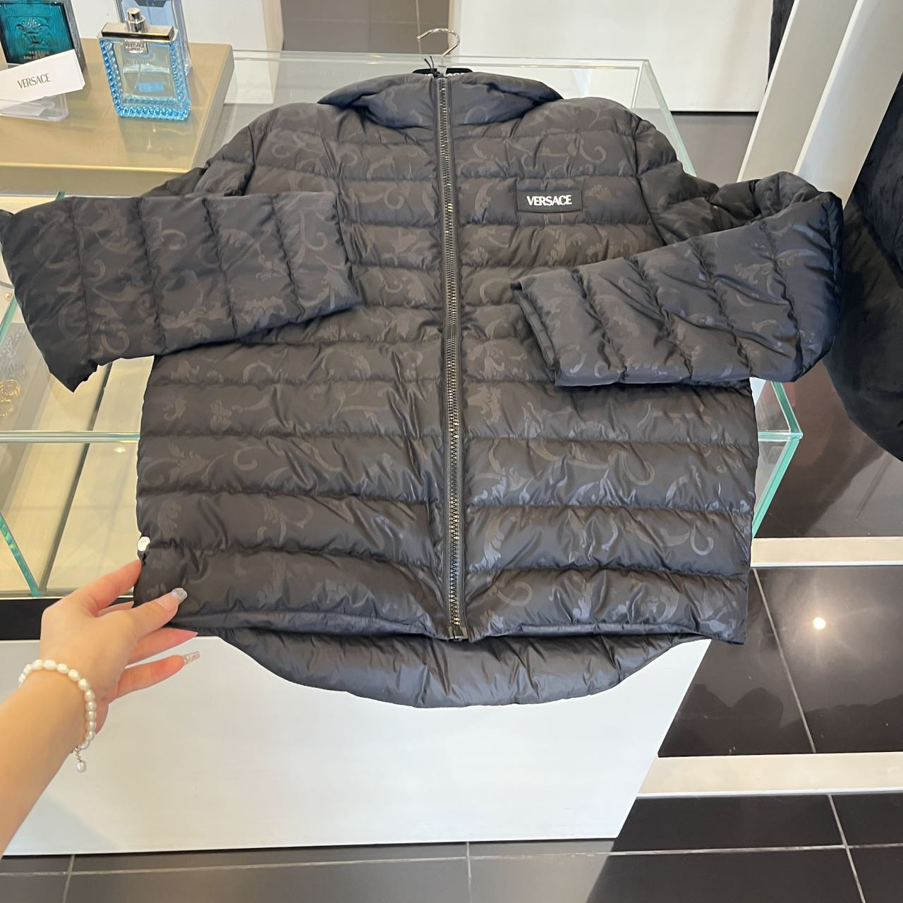 全新未使用 VERSACE/范思哲 男士羽绒服