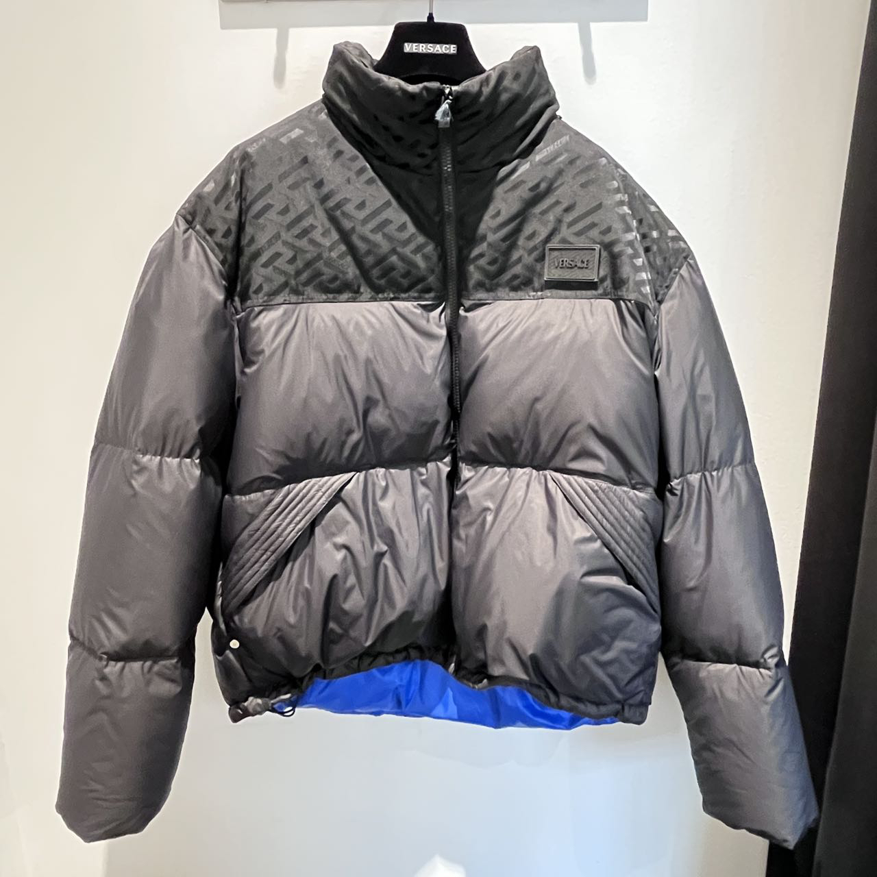 全新未使用 Versace/范思哲 男士羽绒服