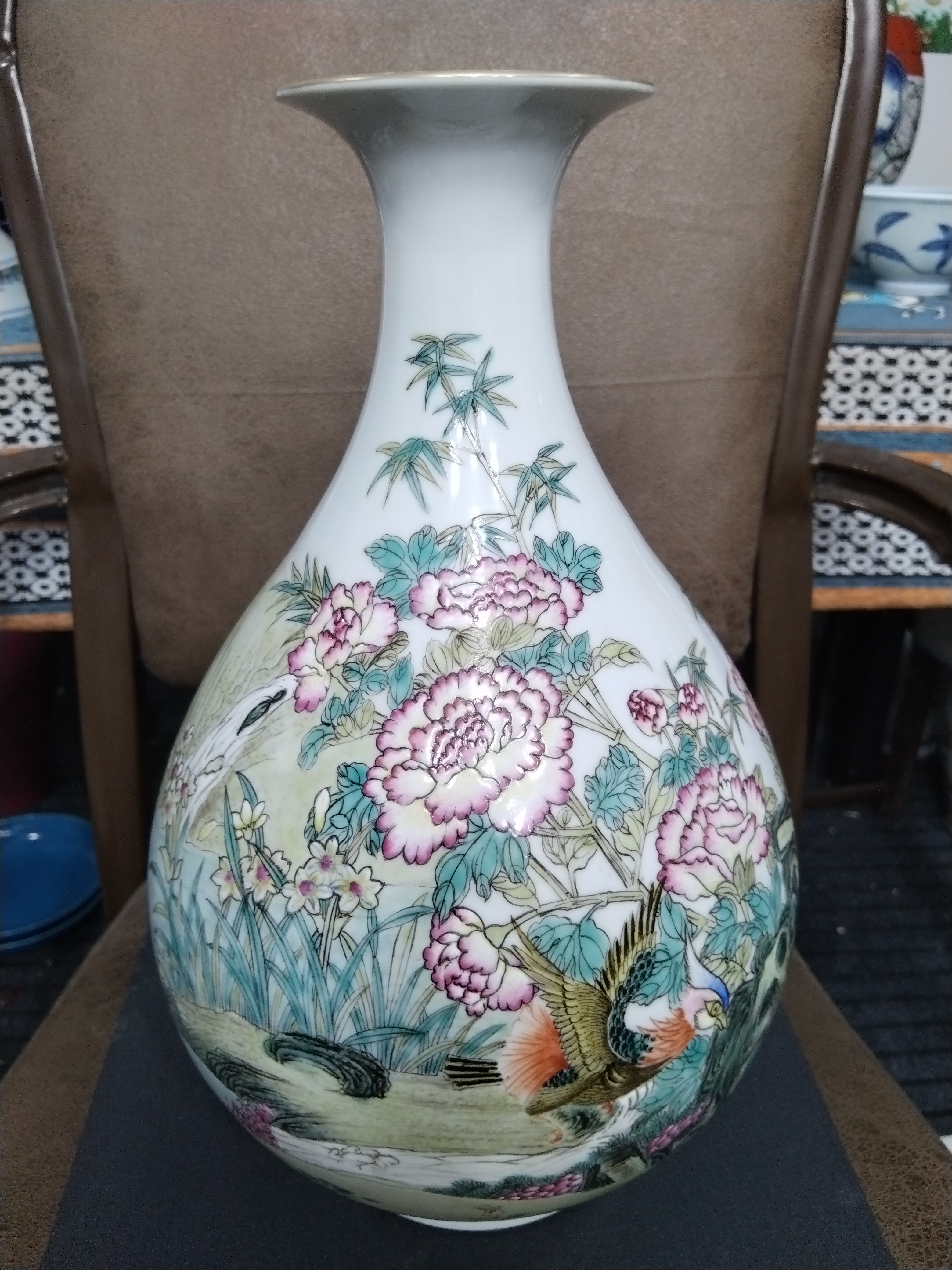 粉彩花鸟纹玉壶春瓶