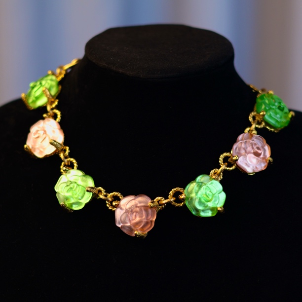 合金琉璃项链 中古女孩vingtage法国贵牌打标精工琉璃花卉项链