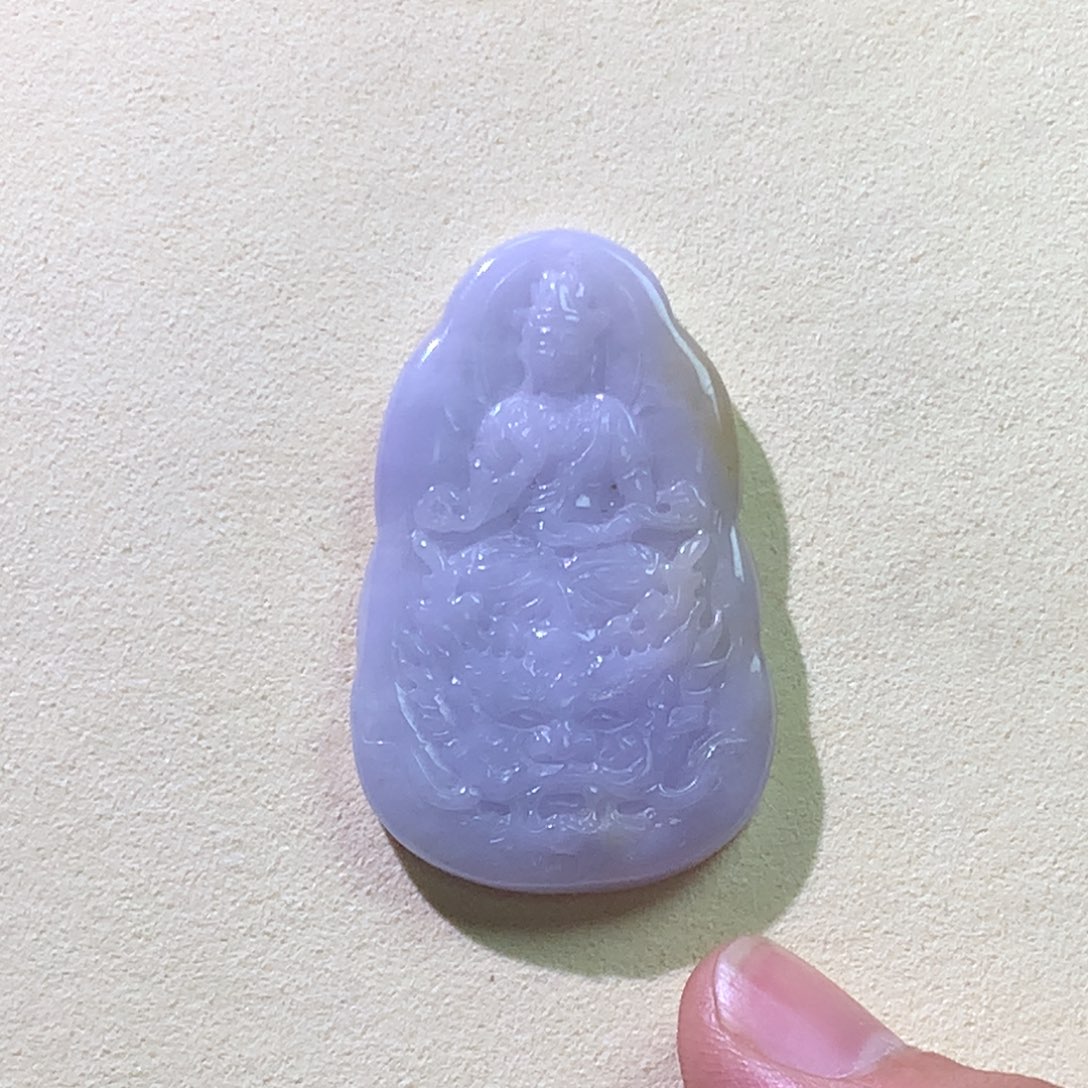翡翠颈饰未镶嵌天然翡翠