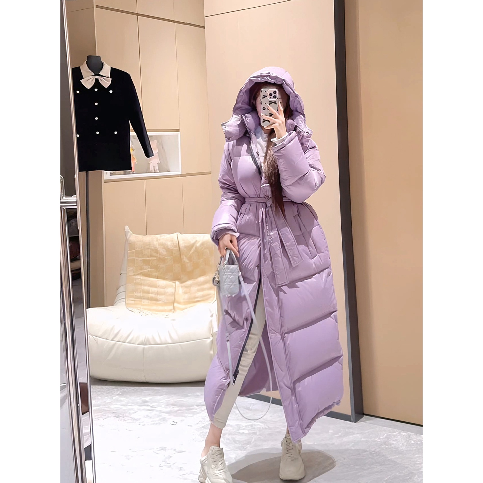 羽绒服2024新款保暖外套女士长款年上新亮面长款大牌范