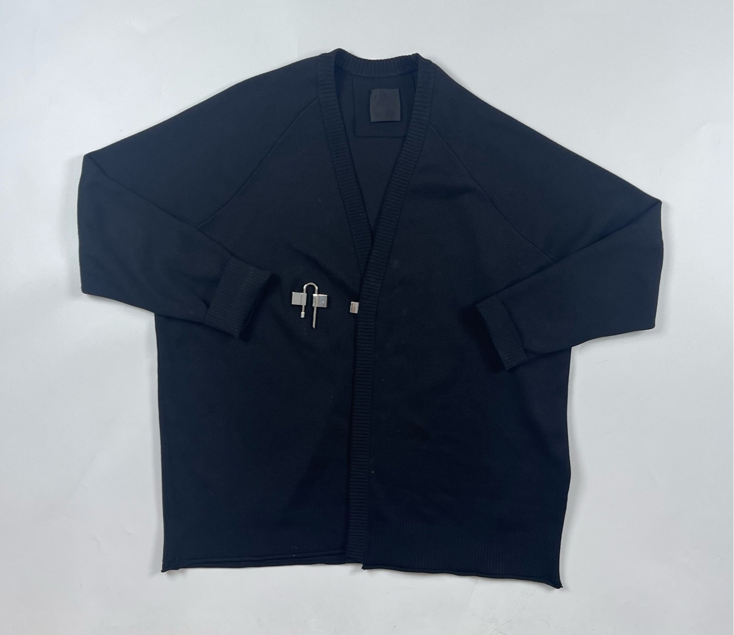 Givenchy纪梵希最新款锁扣羊毛开衫毛衣/L码/98新/公价13200/0876