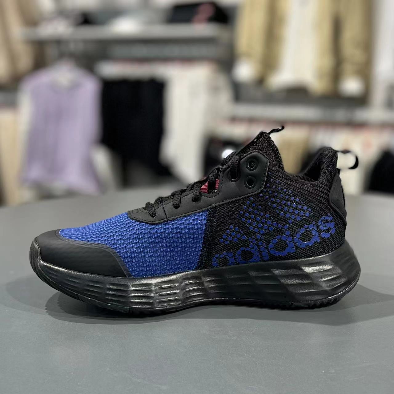 adidas/阿迪达斯OWNTHEGAME 男子团队款实战篮球鞋舒适透气HP7891