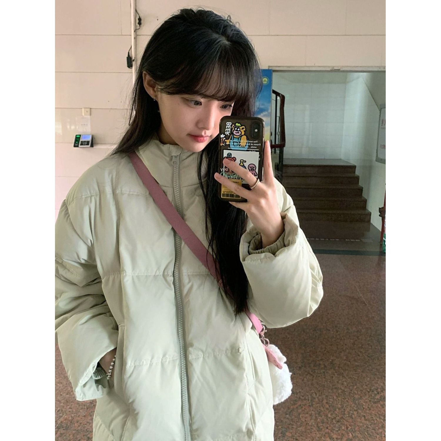 悠悠新款2023羽绒服超好看抹茶绿中长款羽绒服女生小个子穿搭保暖