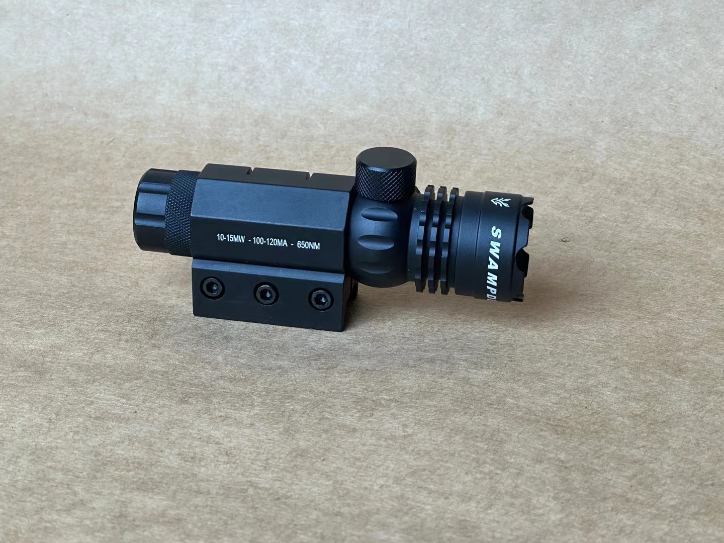 swampdeer/沼泽鹿专属SA35镭射激光高亮灯芯超长续航带充电器