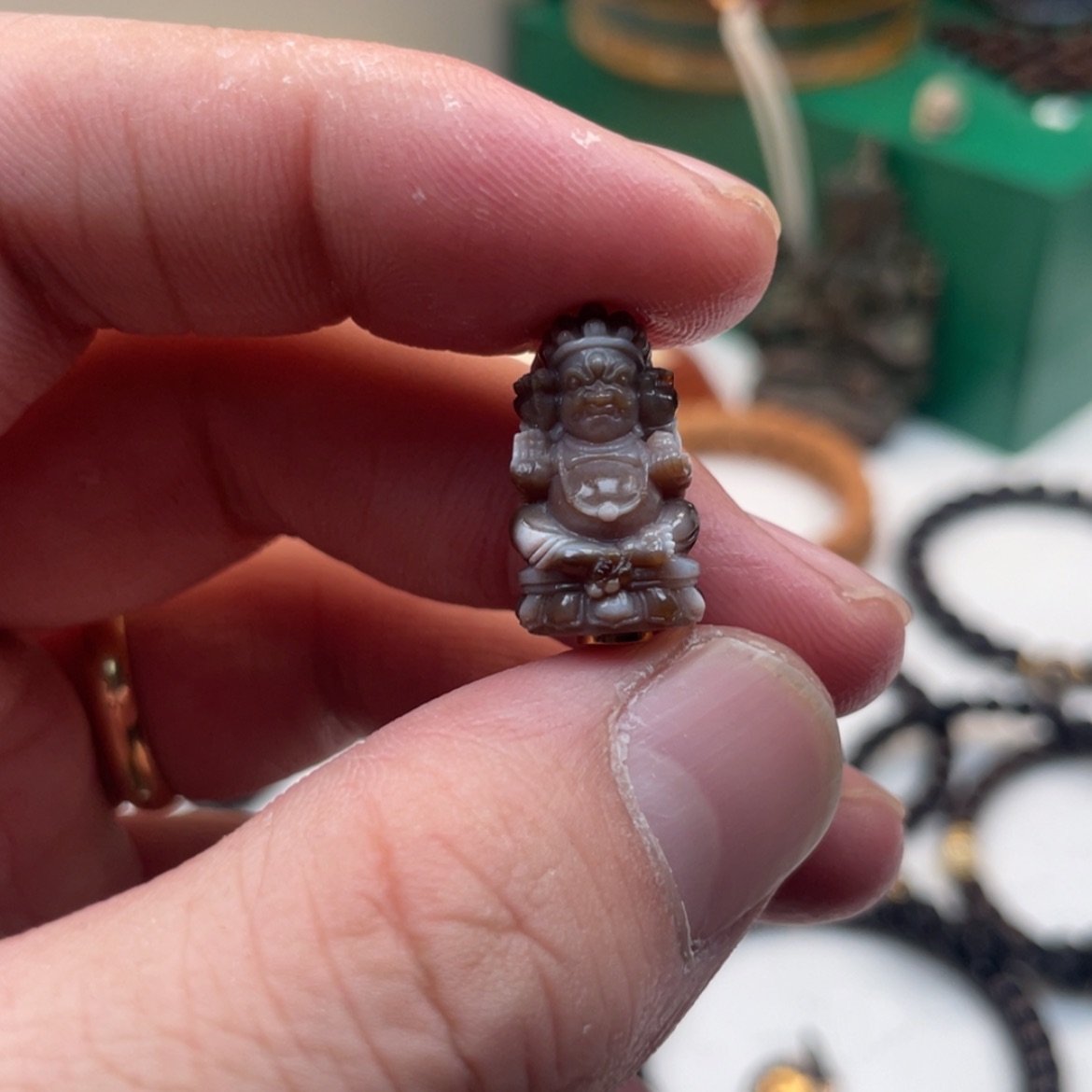 【闪购商品】椰蒂吊坠湖****天