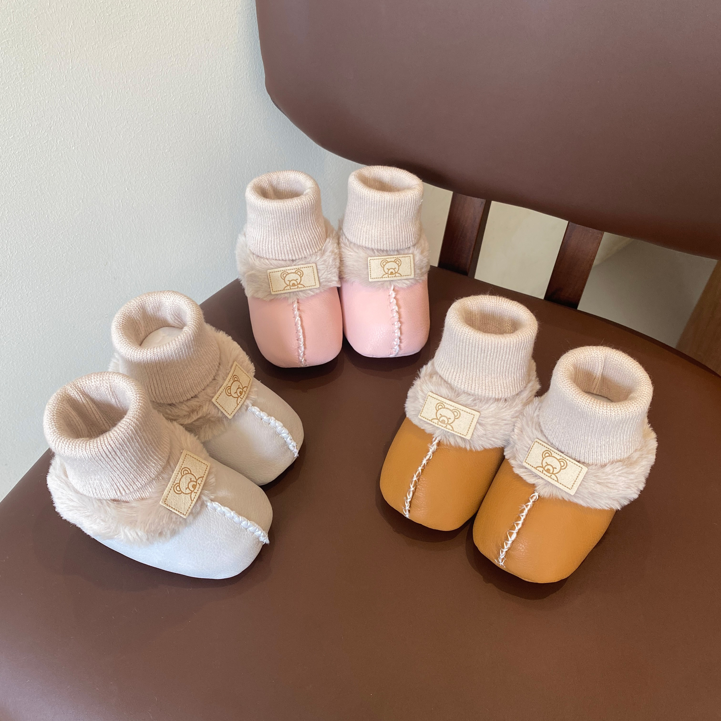 秋冬季新生儿婴儿皮毛一体鞋袜加绒软底学步鞋0-1岁男女宝宝棉鞋3