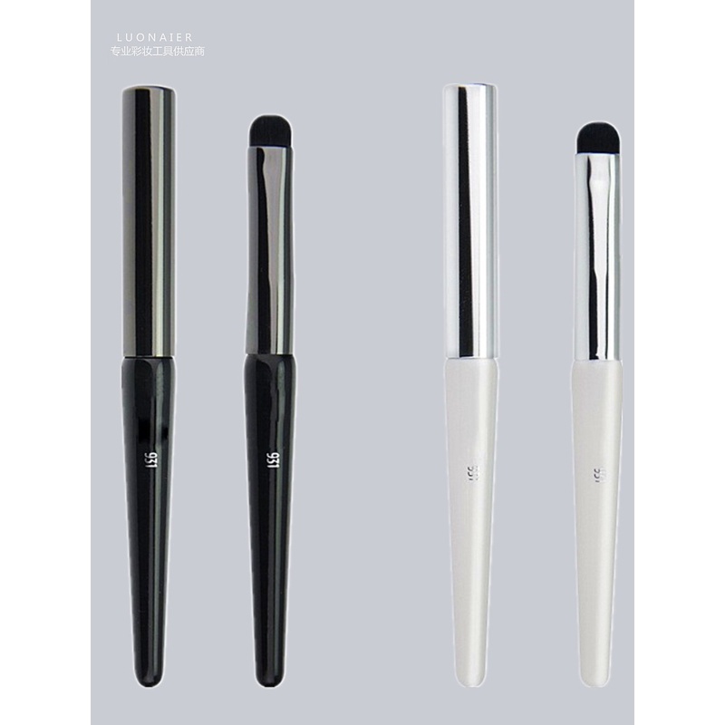 推荐931唇刷口红刷带盖化妆刷眼影刷短杆便携防尘刷子原单