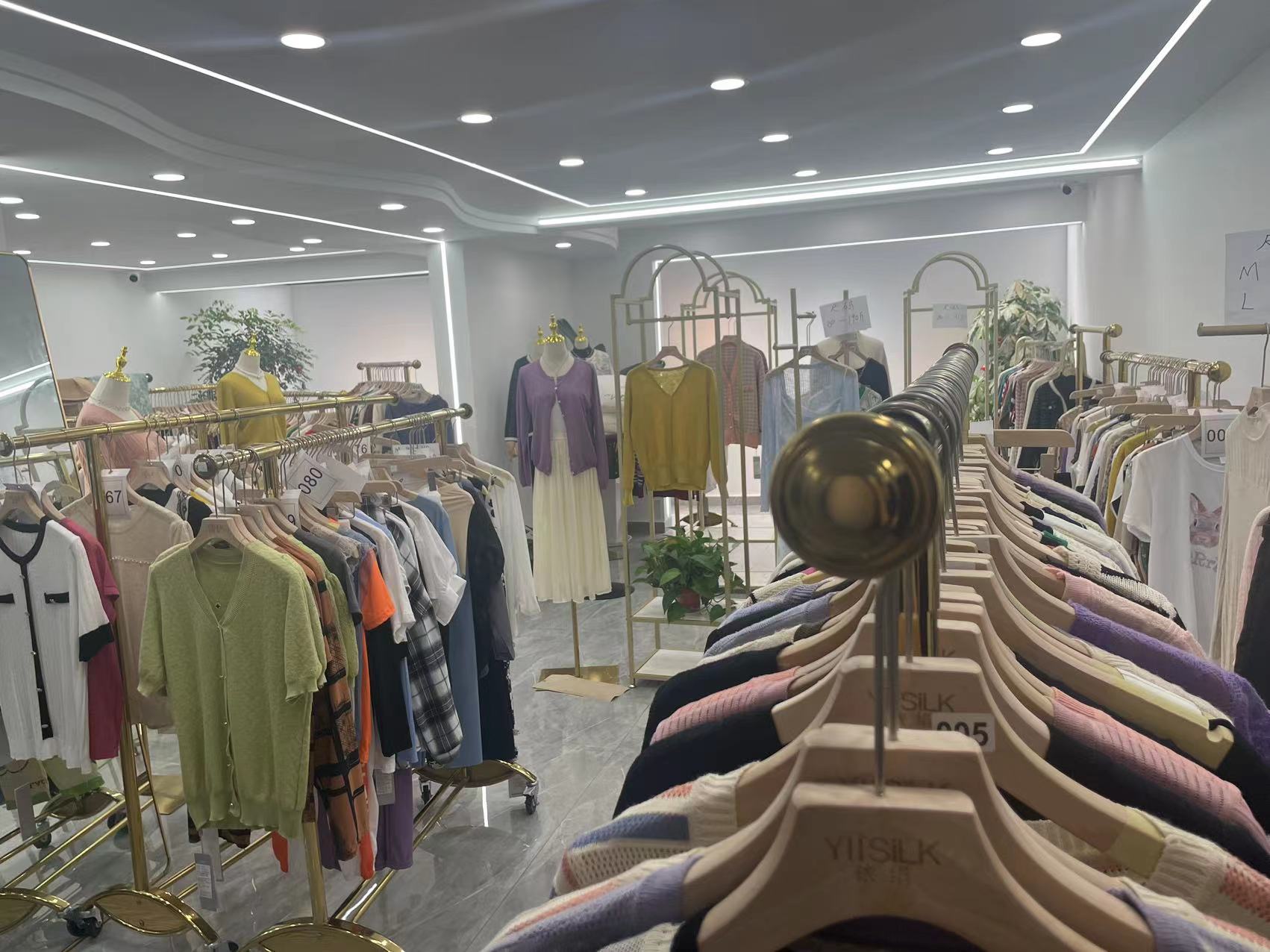 100款衣服随机发