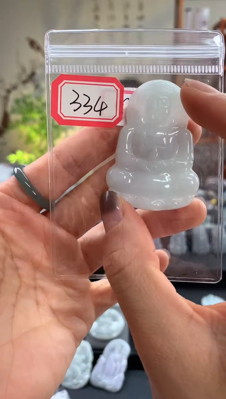 【闪购商品】翡翠吊坠(赠链)未镶嵌观音334