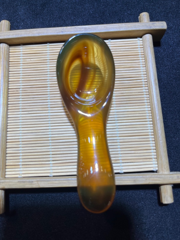 天然缅甸琥珀金棕飘彩虹蜜汤匙一枚
