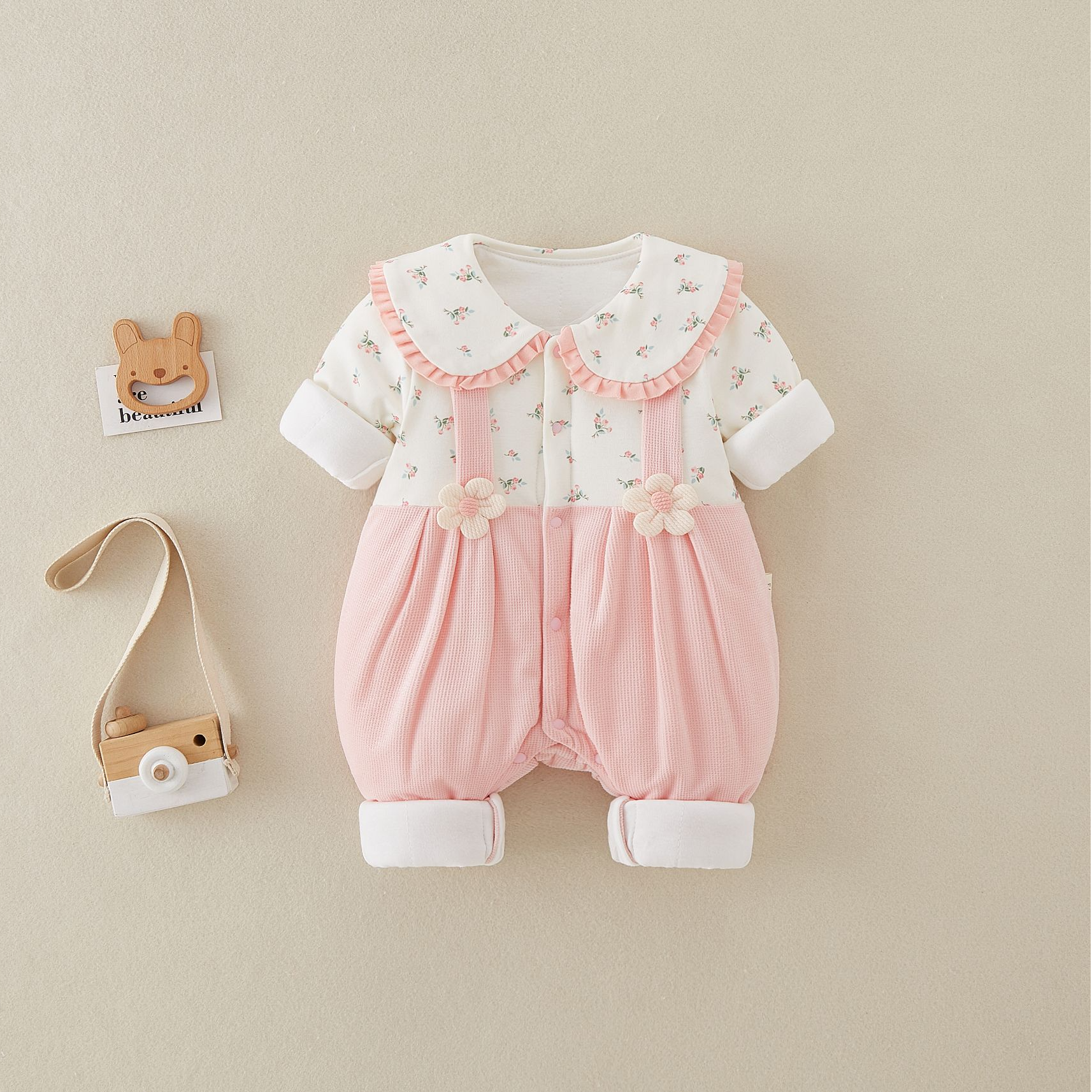 婴儿连体衣夹棉女宝宝春秋冬季薄棉保暖哈衣新生儿衣服薄棉外出服