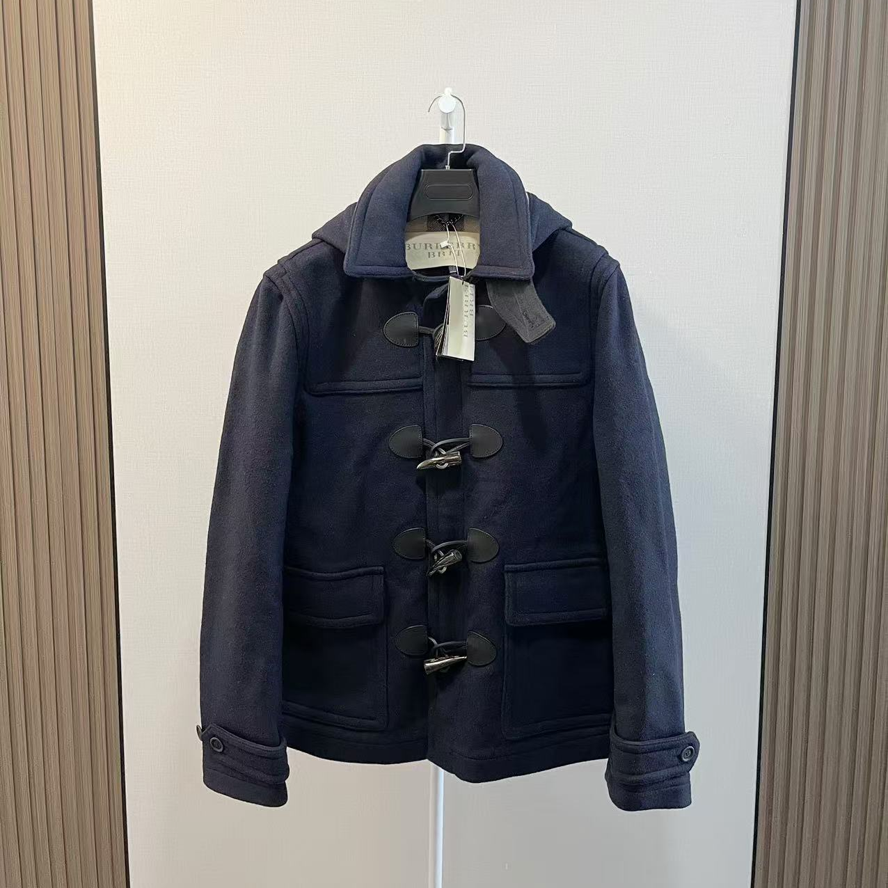 全新未使用 BURBERRY/博柏利 /藏蓝色英产内里格纹羊毛大衣/尺码L