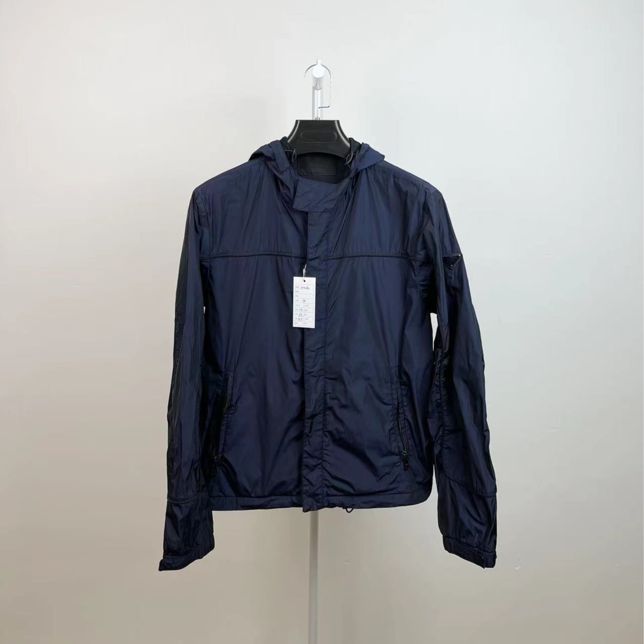 Prada/普拉达/藏蓝色 三角标 尼龙 冲锋衣 夹克外套/99新/尺码M