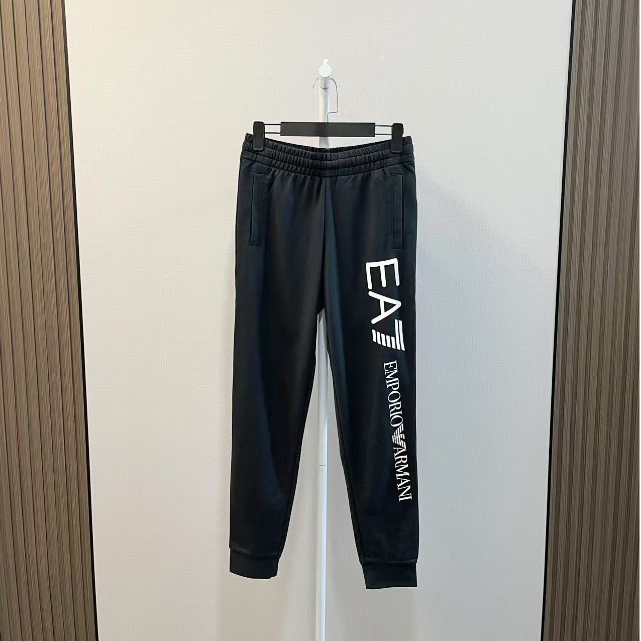 未使用 GIORGIO ARMANI/阿玛尼 /经典黑白字母logo卫裤/XXS,S