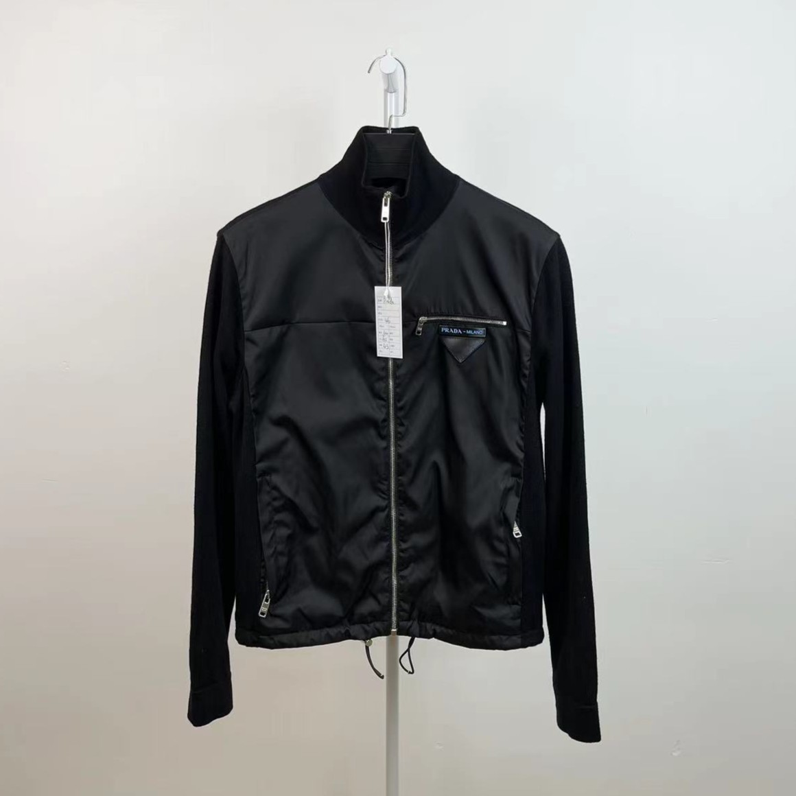 Prada/普拉达/黑色 皮牌logo 休闲拼接 夹克外套/成色99新/尺码46