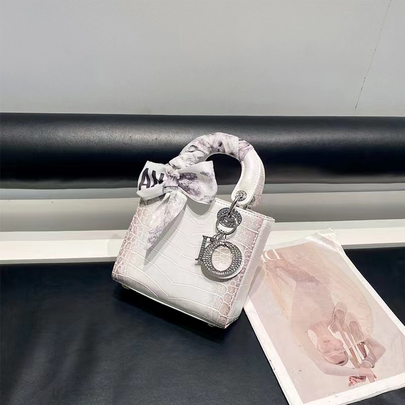 N9（磨砂系列）休闲百搭多功能白色色女士简约单肩青年女士轻奢箱