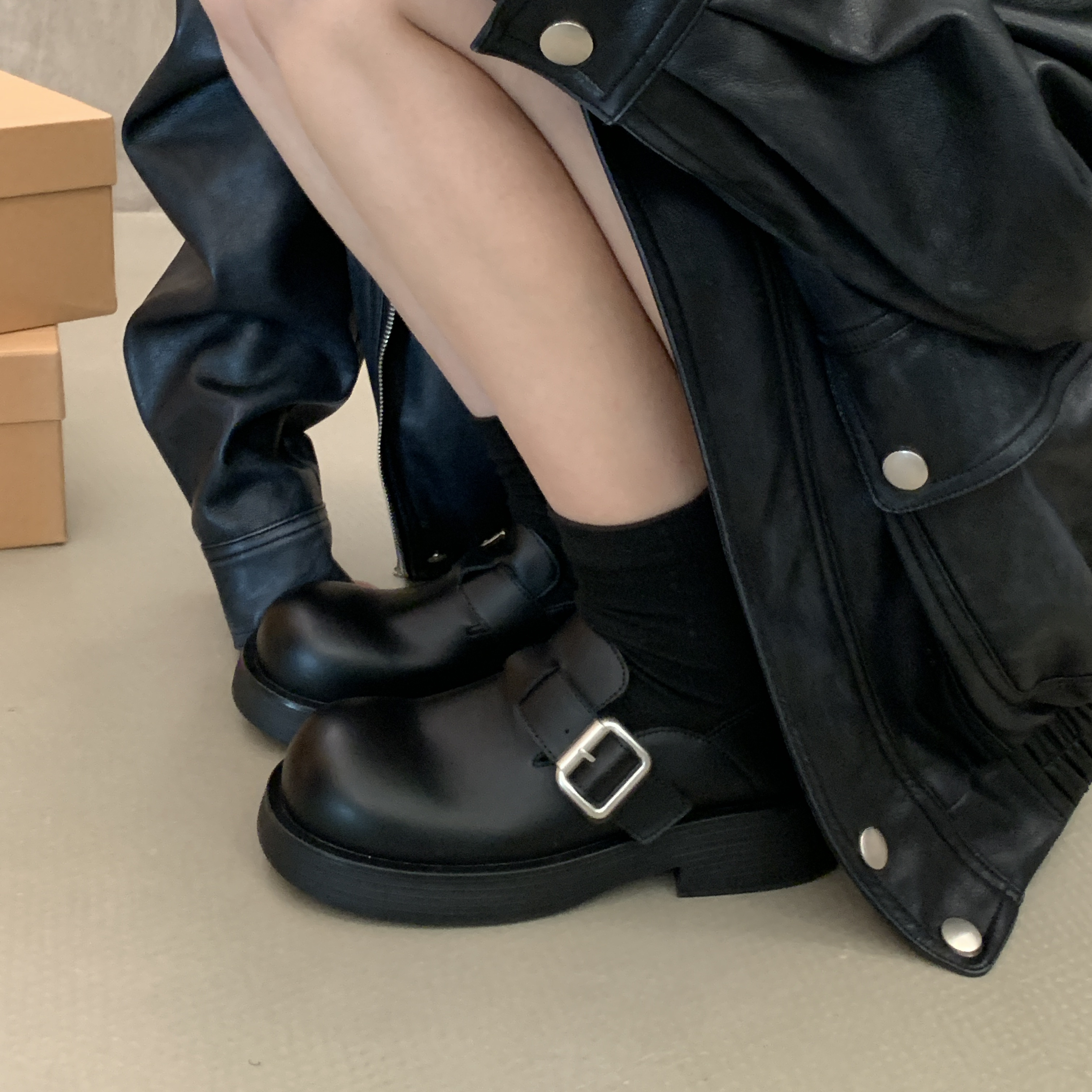 SGIRL TWTW复古大头一字扣勃肯鞋女百搭休闲懒人小皮鞋潮LL880-28