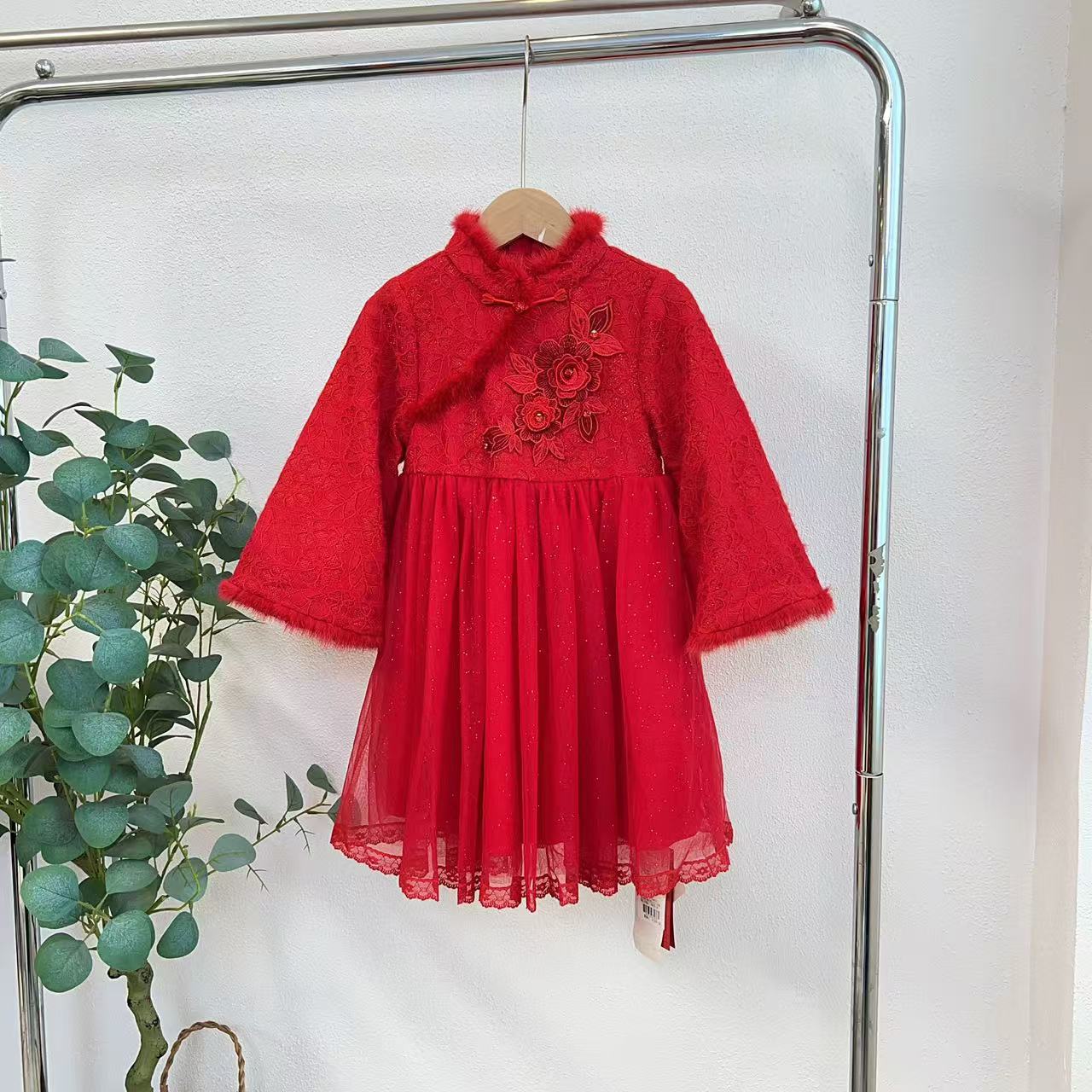 5561森红色连衣裙